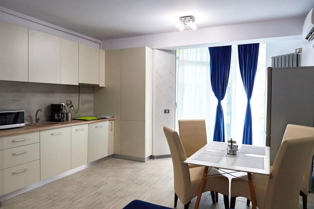 Blue Apartment In Spa N Pool Beach Resort Navodari Exterior photo