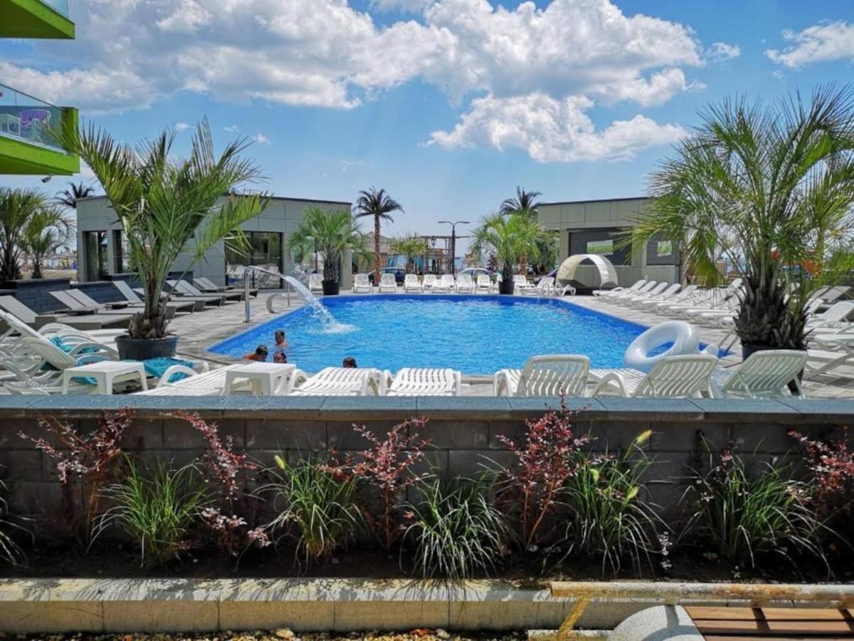 Blue Apartment In Spa N Pool Beach Resort Navodari Exterior photo